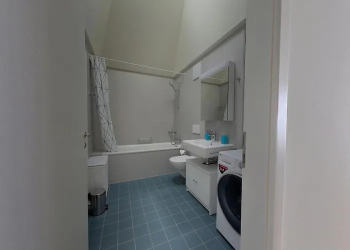 Modern & Light With View Aer12 *