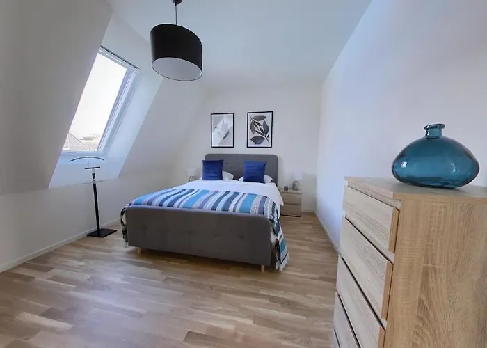 Modern & Light With View Aer12 *