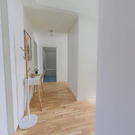 Apartament Modern & Light With View Aer12